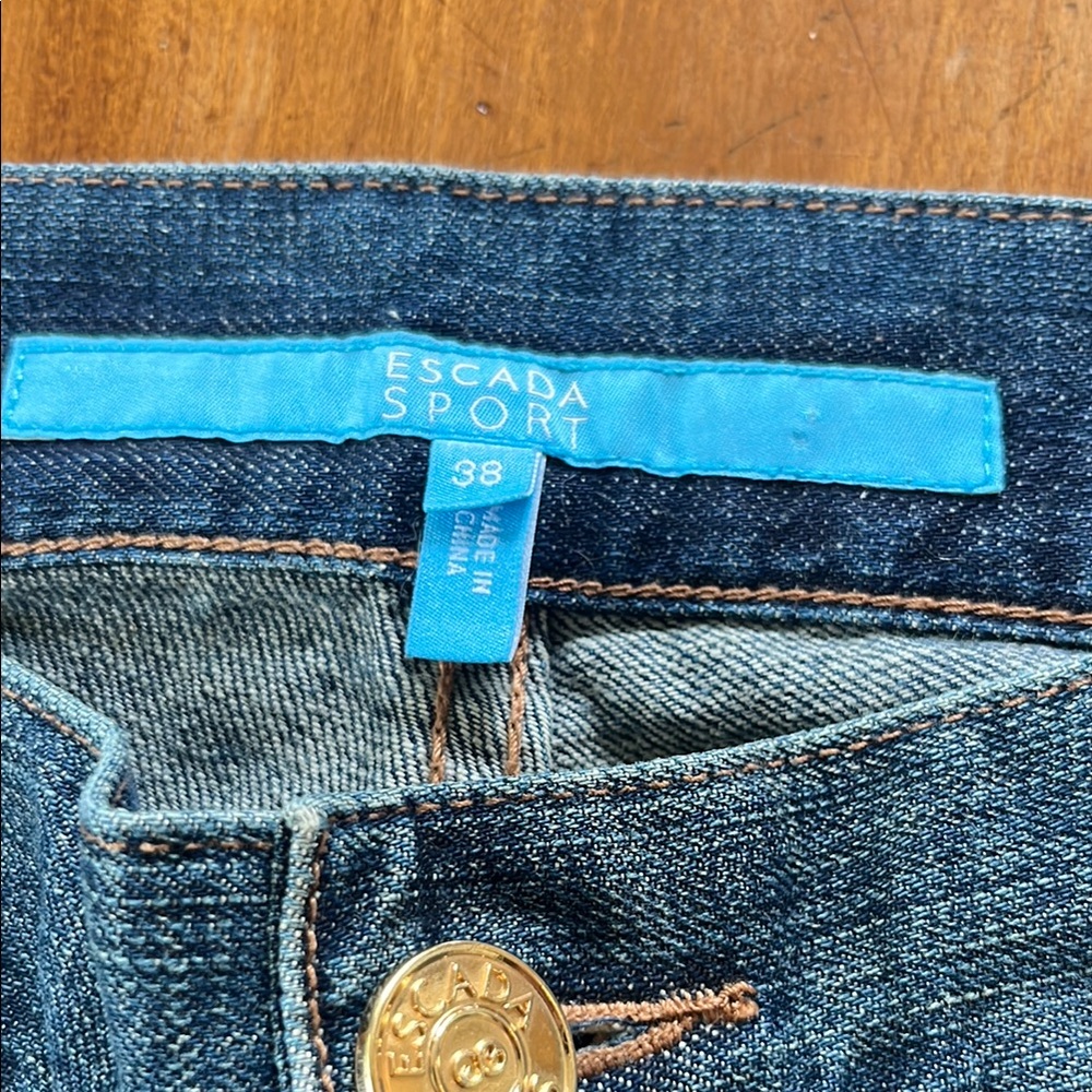 Escada Blue Flare Wide Leg Jeans with Chic Embroidery - Picture 2 of 11